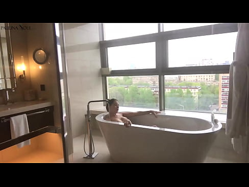 ❤️ Enorm Babe Leidenschaftlech ruckelt hir Muschi am Buedzëmmer Häre Porno bei eis ❌️❤